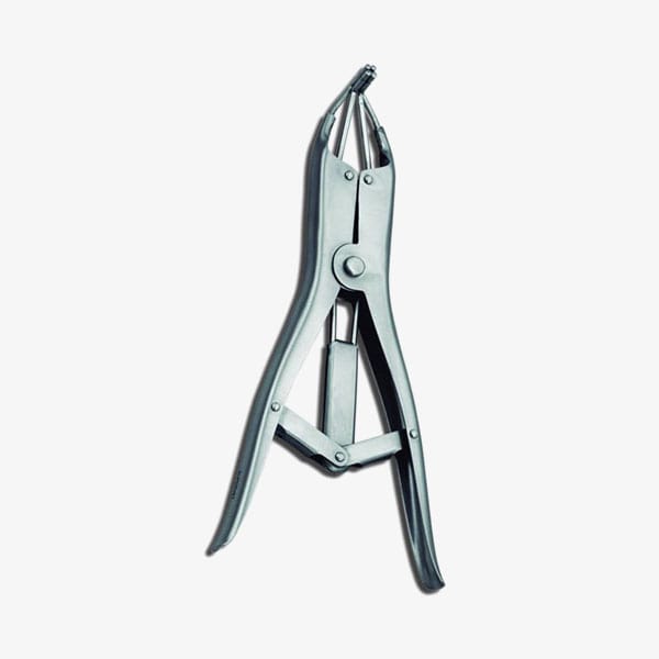 203-008-min-1.jpg Castrating Plier - Image 1